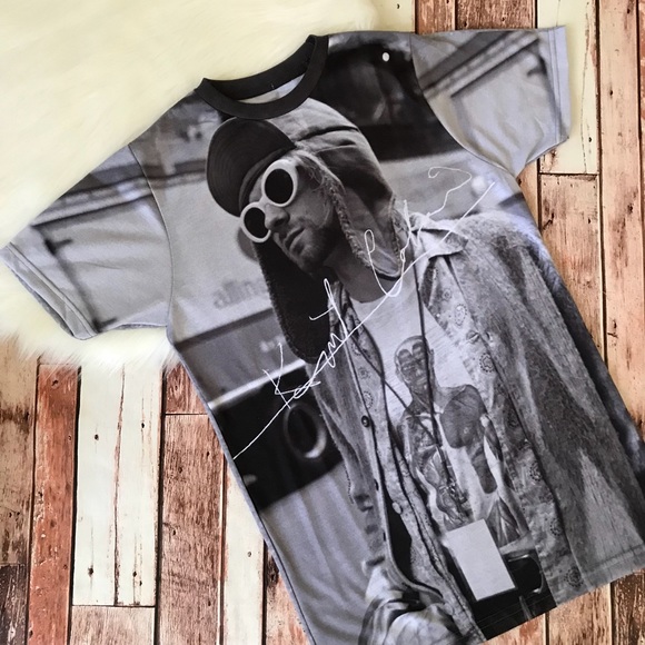 Kurt Cobain Sublimated T-Shirt Small Grey NWT - Picture 7 of 8